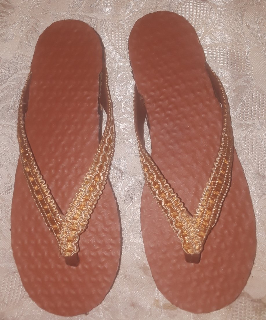 Queen sandales