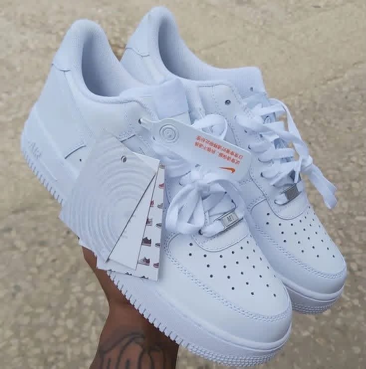 Adidas nike Jordan asics